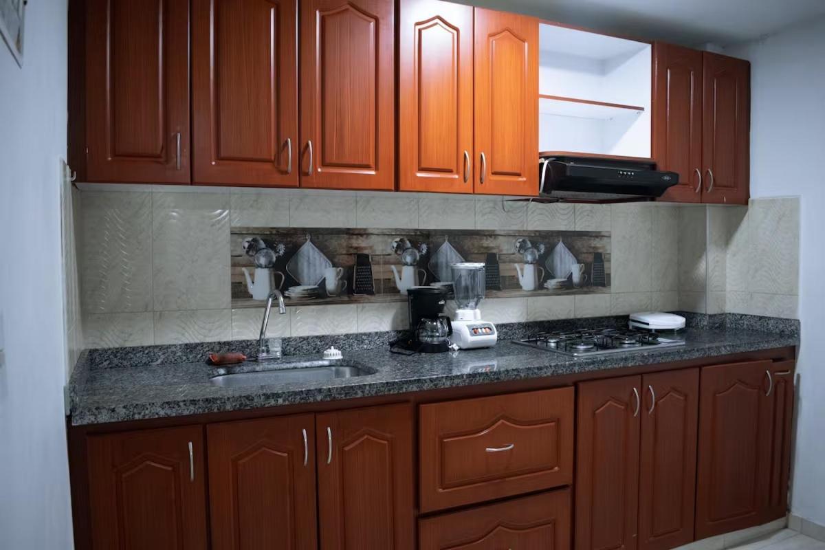 De 5 Estrellas Cerca Del Aeropuerto, Wifi, Cowork En Apartamento *